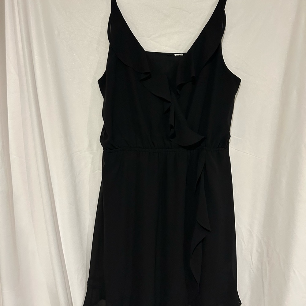 Elegant Black Sleeveless Dress